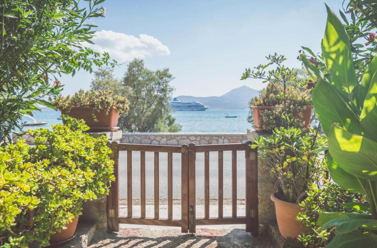 Kourita Garden Apartment With Sea View Near To The Port Of Milos آداماس المظهر الخارجي الصورة