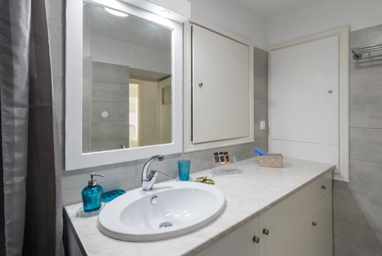 Kourita Garden Apartment With Sea View Near To The Port Of Milos آداماس المظهر الخارجي الصورة